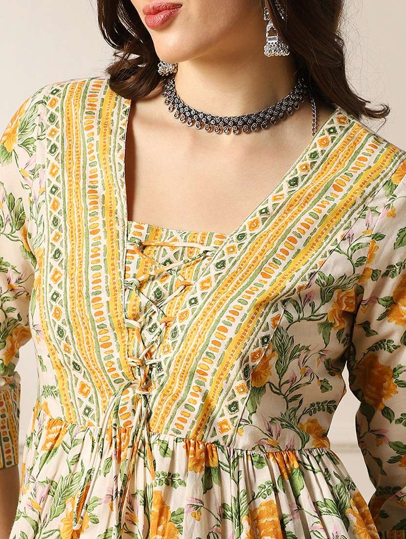 globus women yellow v-neck floral print tie-up tassel detail gathered top - 22053003 -  Standard Image - 4