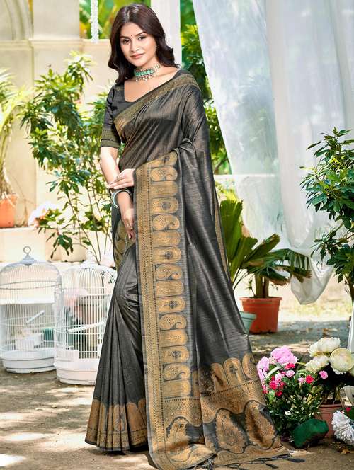 women solid with bordered saree with blouse - 22053672 -  Standard Image - 0