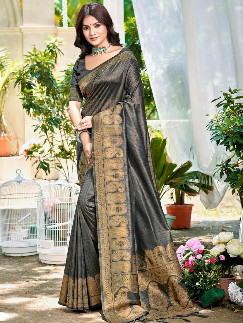 women solid with bordered saree with blouse - 22053672 -  Zoom Image - 0