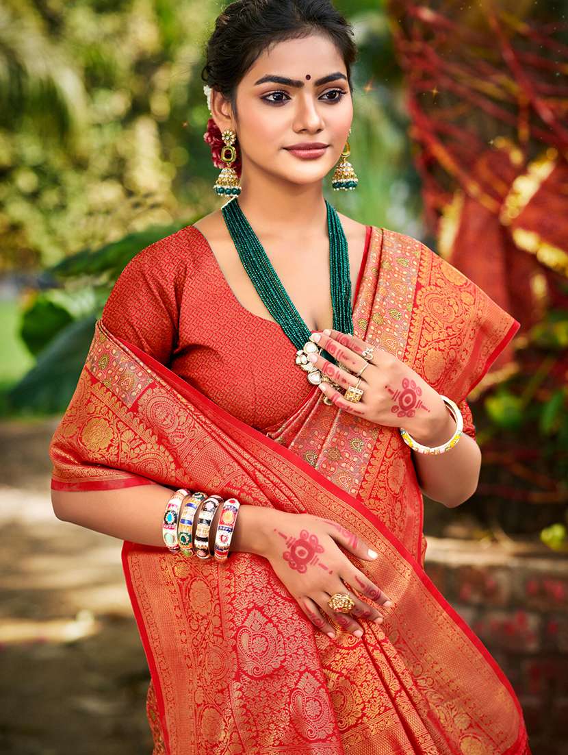 women self design banarasi saree with blouse - 22053695 -  Standard Image - 1