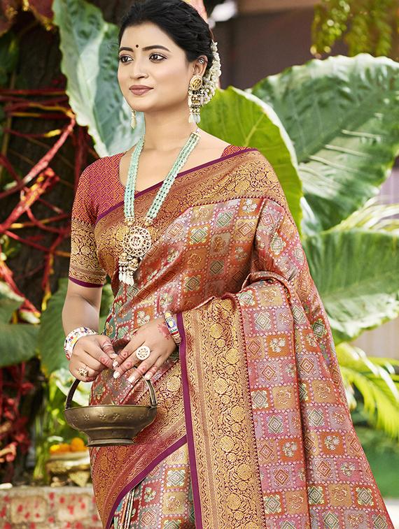 women self design bordered saree with blouse - 22053700 - Standard Image - 1