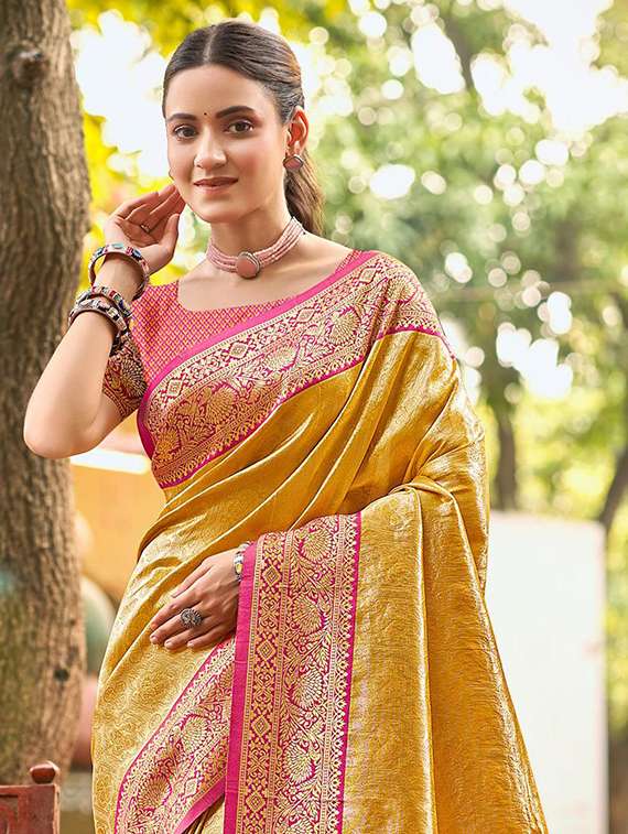women self design kanjivaram saree with blouse - 22053732 -  Standard Image - 1