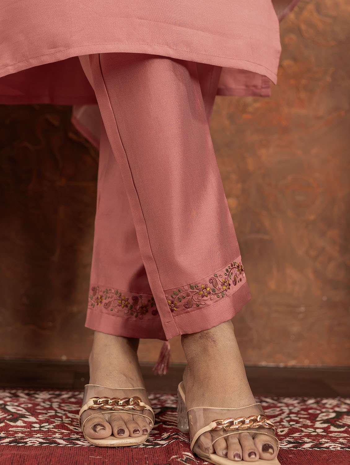 women embroidered three quarter sleeve kurta pant with dupatta set - 22053765 -  Standard Image - 4