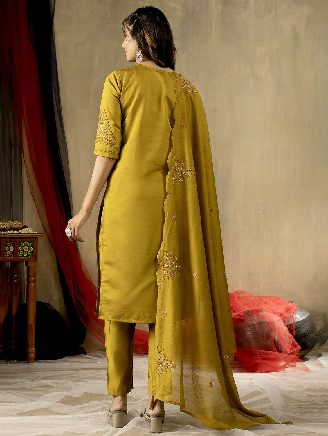 women embroidered three quarter sleeve kurta pant with dupatta set - 22053774 -  Standard Image - 4