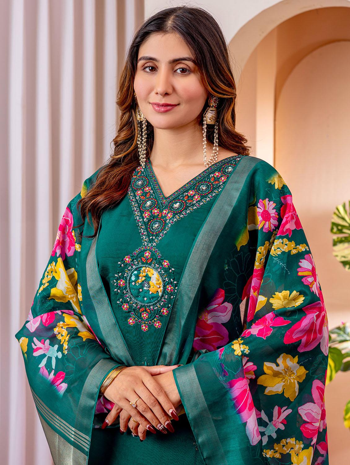 women embroidered three quarter sleeve kurta pant with dupatta set - 22053782 - Standard Image - 4