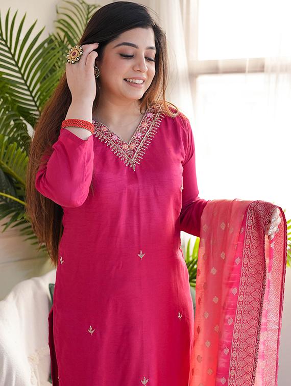 magenta viscose straight kurta - 22053805 - Standard Image - 4
