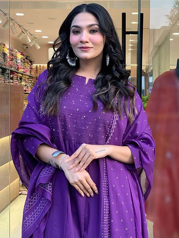 purple chanderi straight kurta - 22053808 - Standard Image - 4