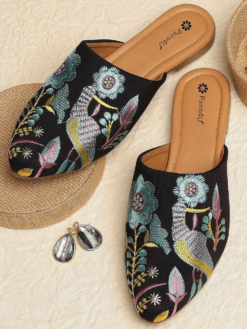 women embroidered slip on juti - 22053832 -  Zoom Image - 0