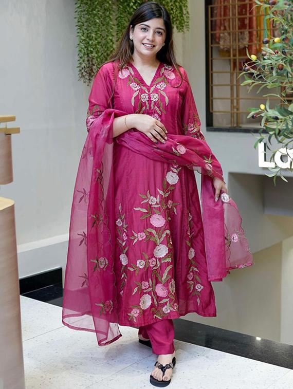 magenta chanderi straight kurta - 22053869 -  Zoom Image - 0