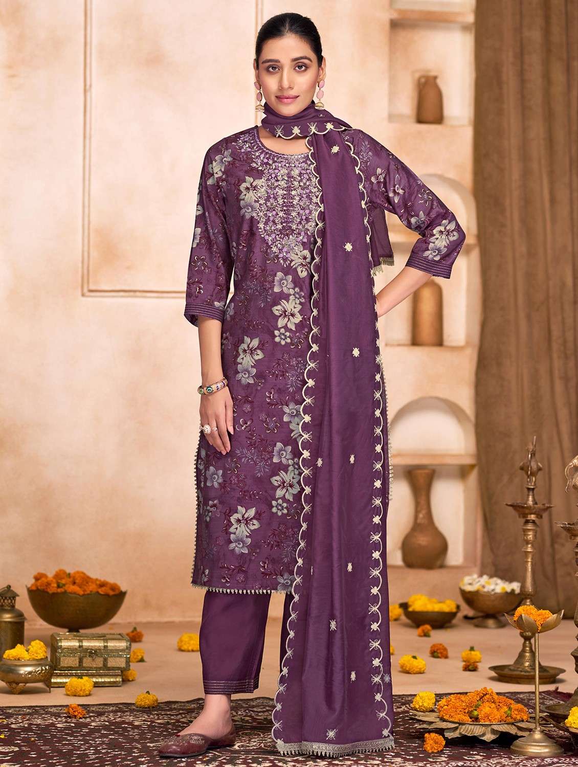 women floral three quarter sleeve kurta pant with dupatta set - 22054127 -  Standard Image - 1