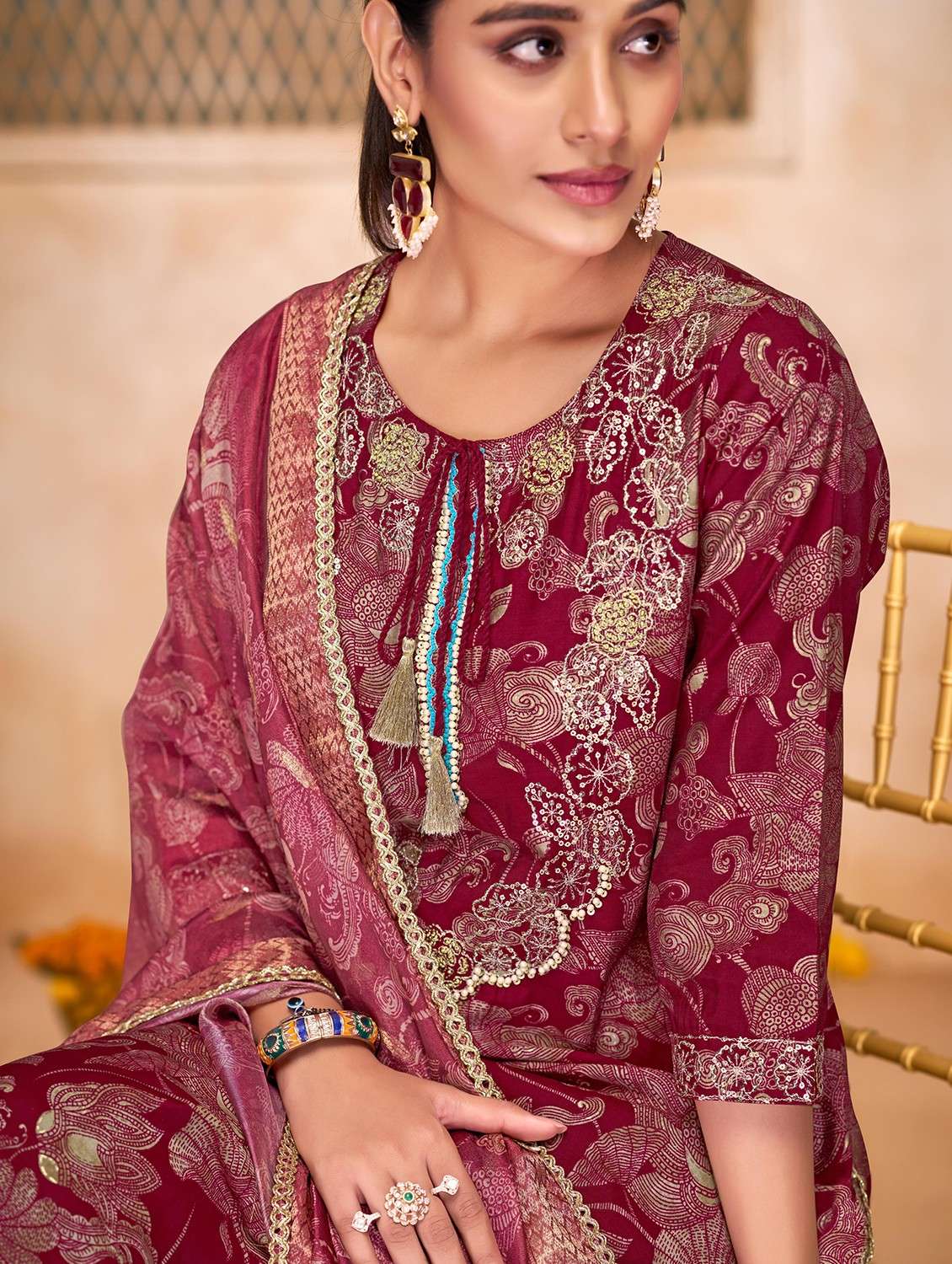 women floral three quarter sleeve kurta pant with dupatta set - 22054128 -  Standard Image - 4