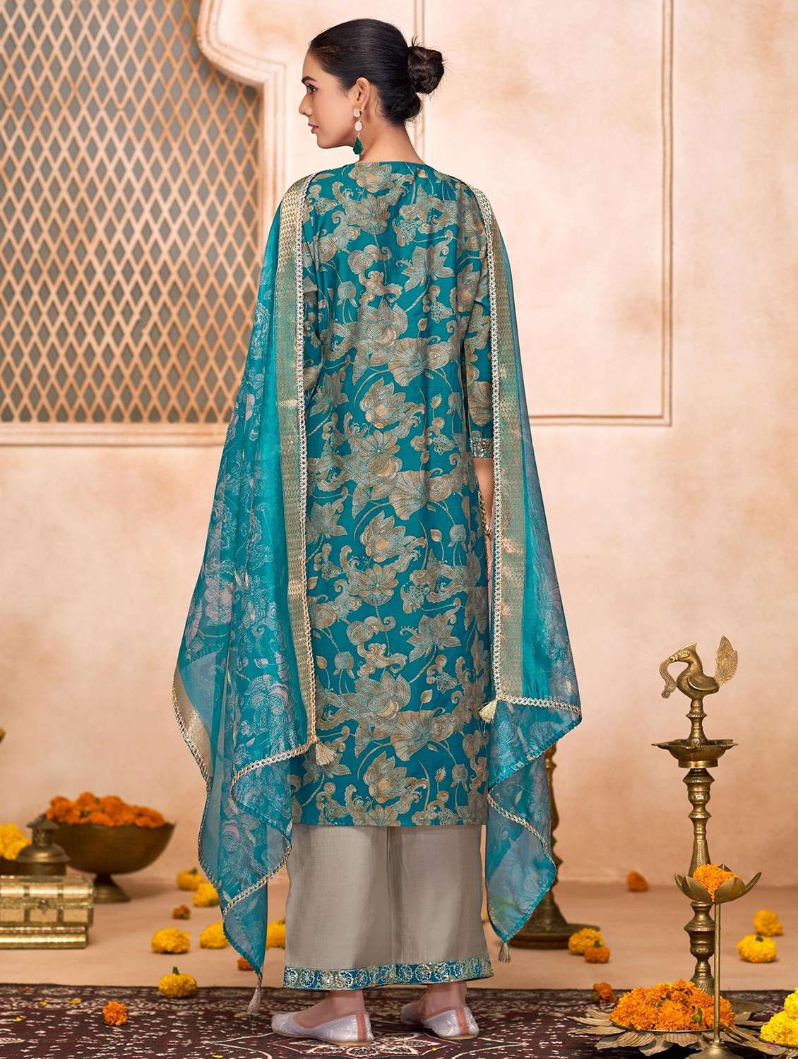 women floral three quarter sleeve kurta pant with dupatta set - 22054129 -  Standard Image - 1