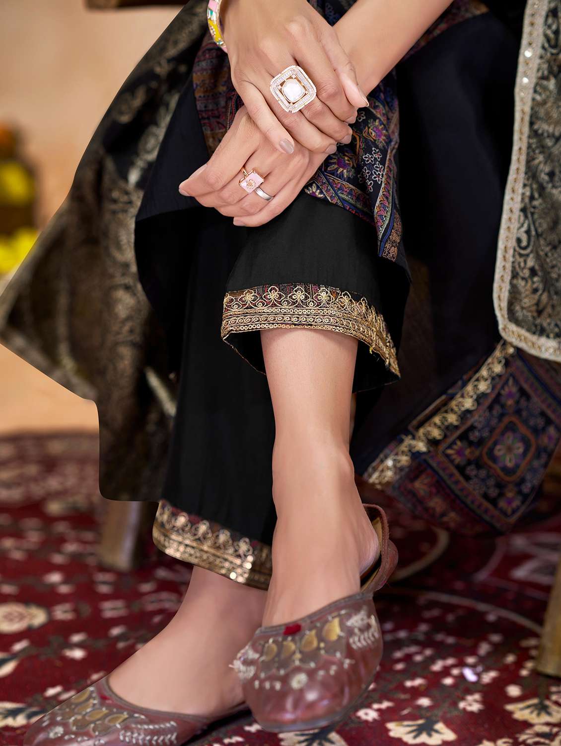 women three quarter sleeve kurta pant with dupatta set - 22054135 -  Standard Image - 4