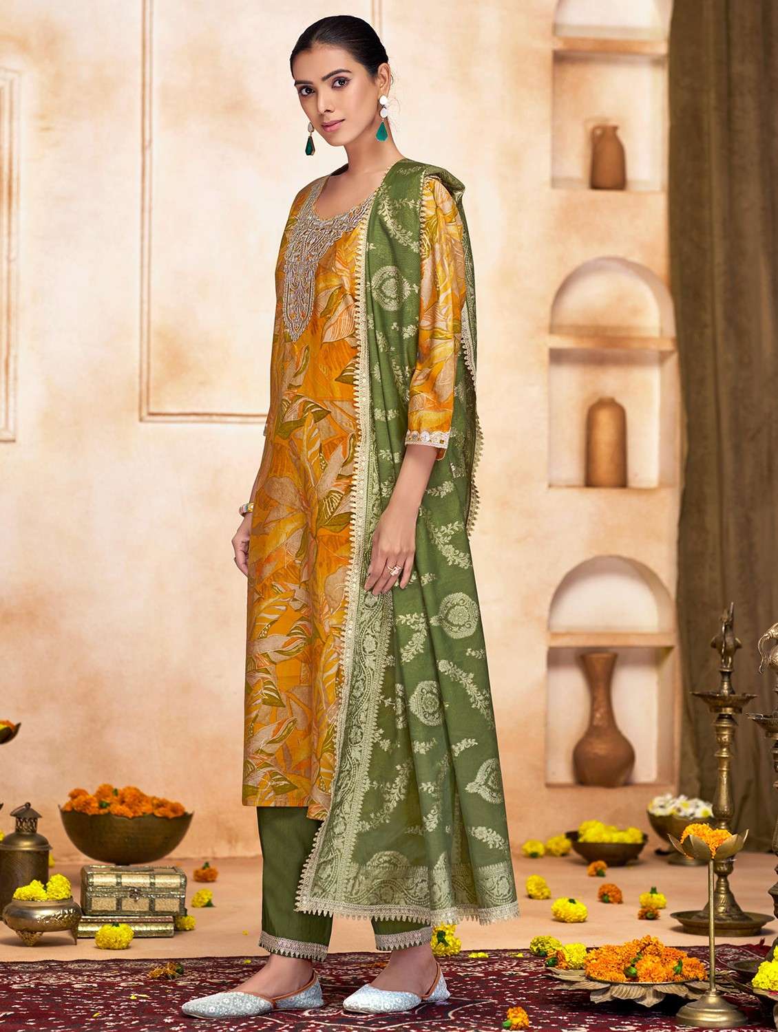 women three quarter sleeve kurta pant with dupatta set - 22054137 -  Standard Image - 1