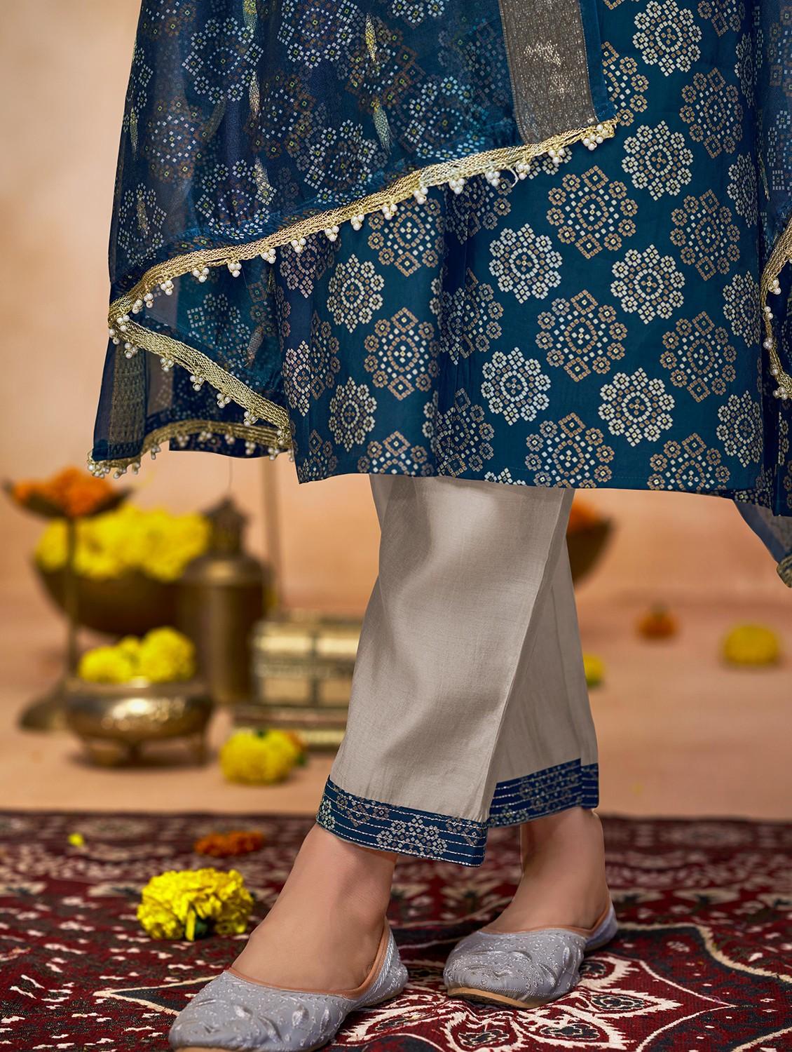 women three quarter sleeve kurta pant with dupatta set - 22054139 - Standard Image - 4