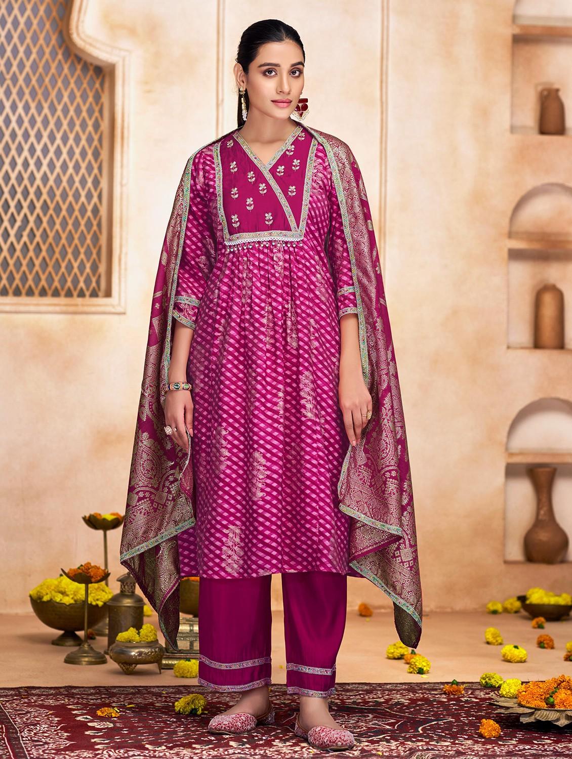women three quarter sleeve kurta pant with dupatta set - 22054140 - Zoom Image - 0