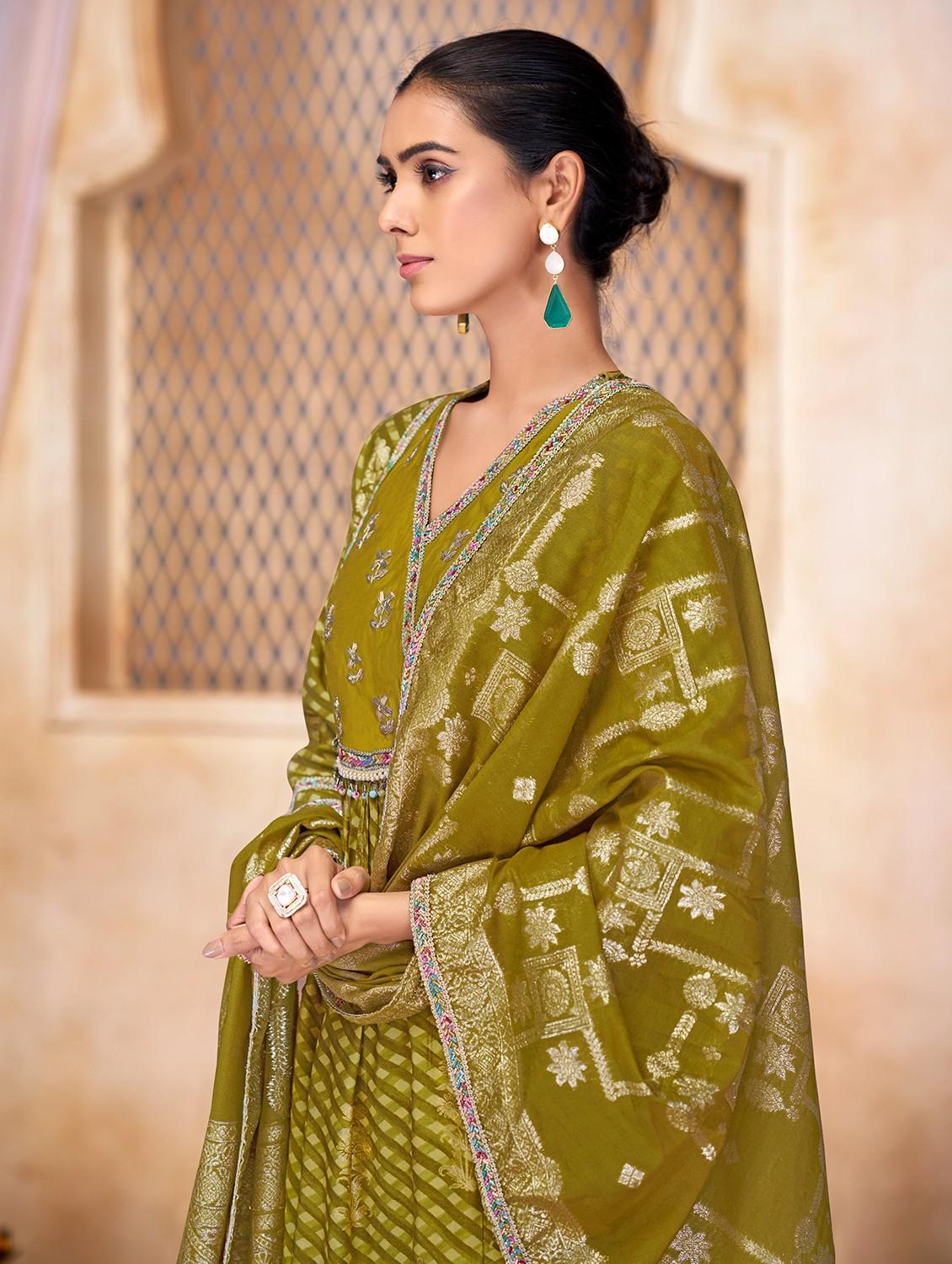 women three quarter sleeve kurta pant with dupatta set - 22054141 - Standard Image - 4