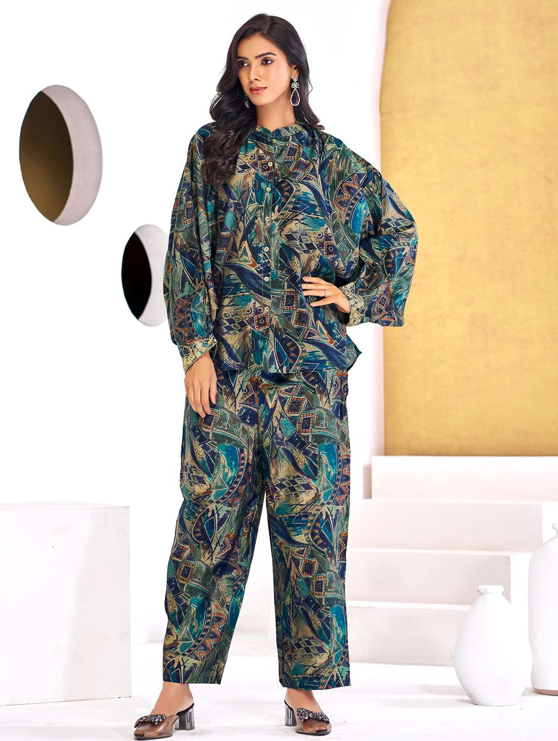 women printed kimono sleeve regular fit ethnic co-ord set