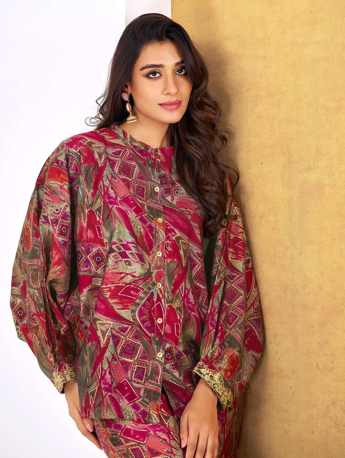 women printed kimono sleeve regular fit ethnic co-ord set - 22055075 - Standard Image - 4