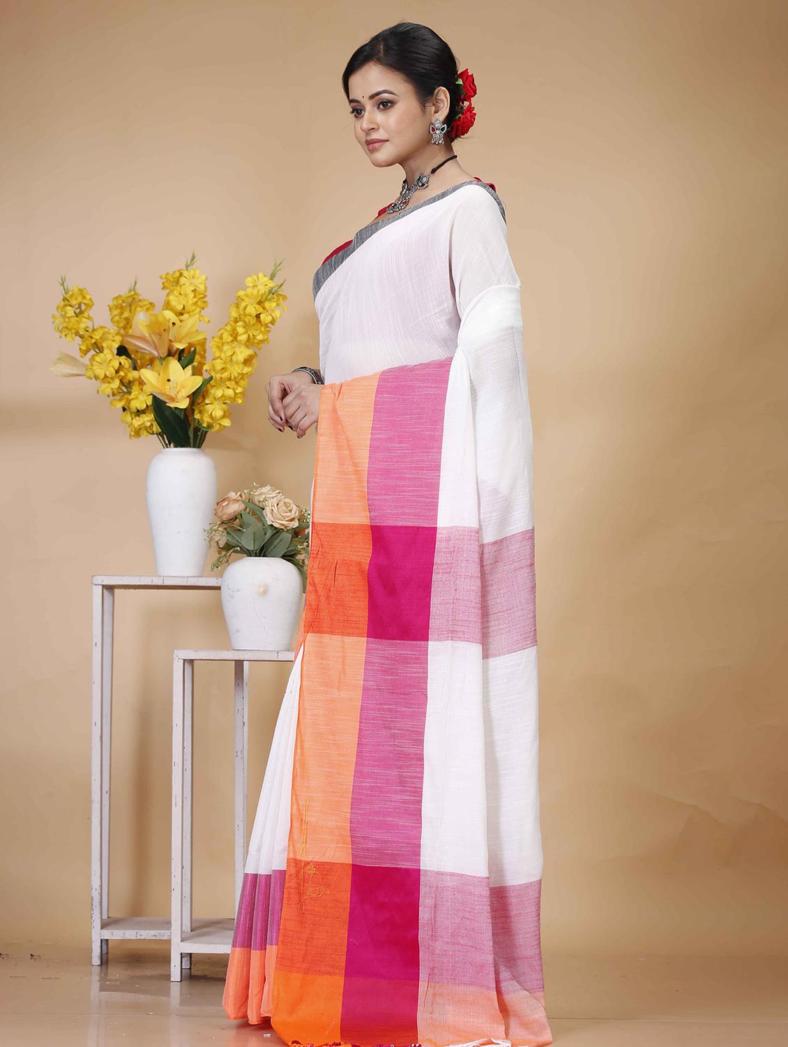 women solid with bordered handloom saree - 22055505 - Standard Image - 1