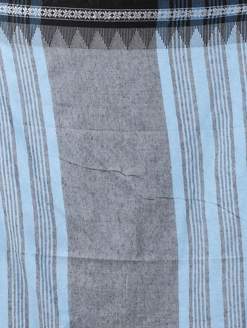 light blue cotton tant saree - 22056325 - Standard Image - 4