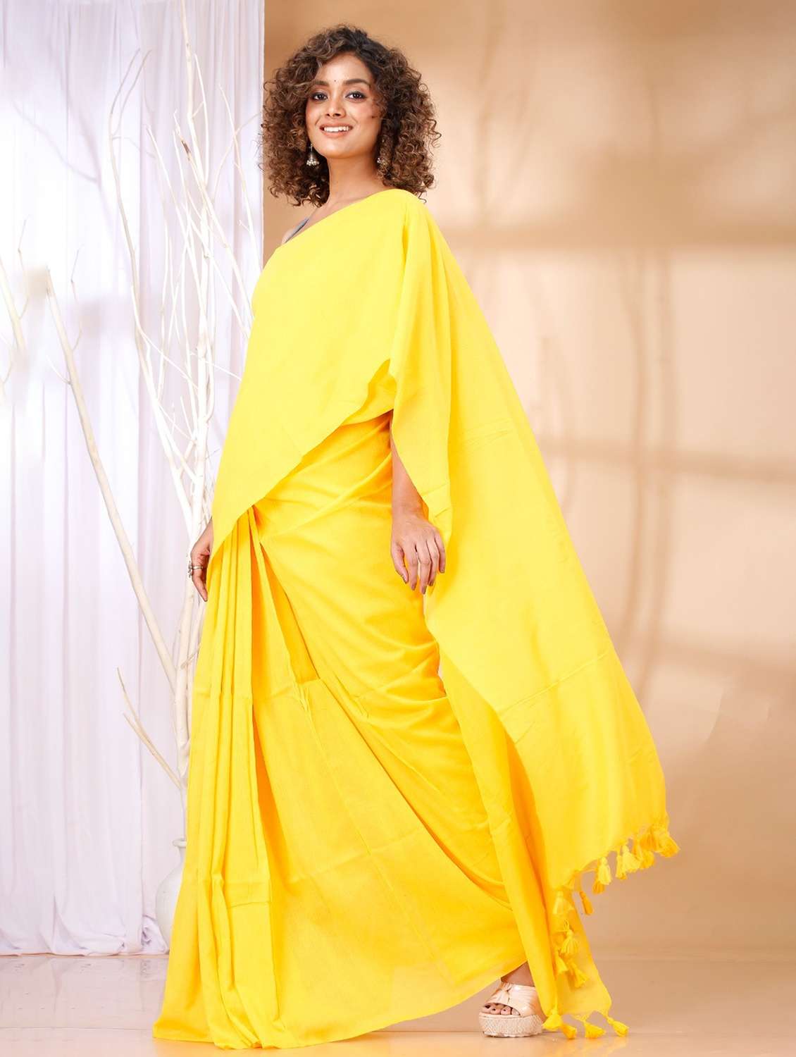 yellow cotton bordered saree - 22056441 - Standard Image - 1