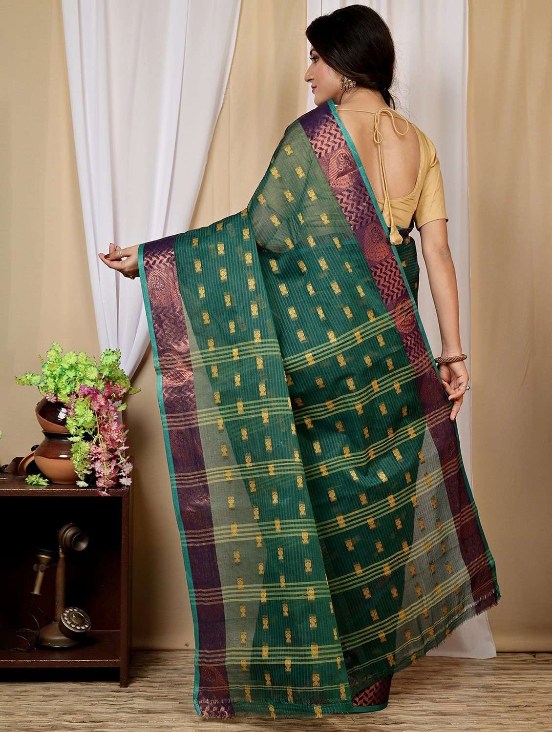 olive cotton tant saree - 22056808 - Standard Image - 1