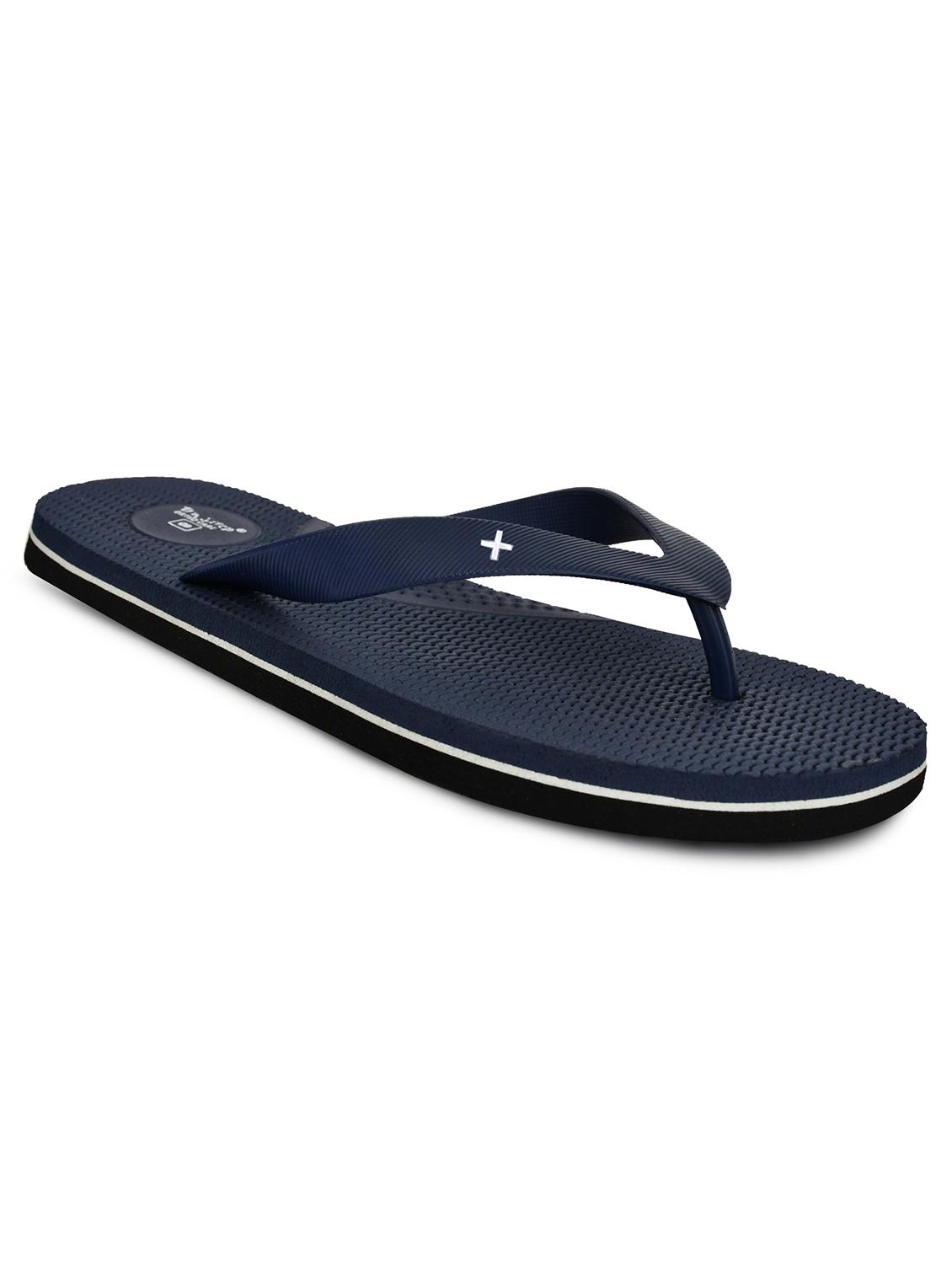 men blue solid flip flop - 22056926 - Standard Image - 4