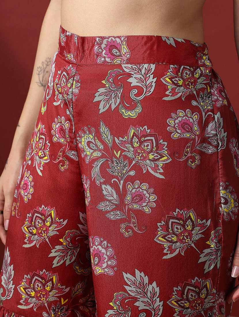 red coord set - 22056944 - Standard Image - 4