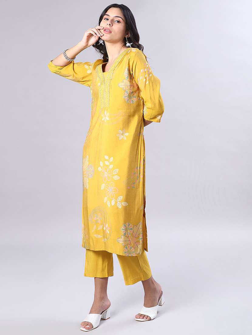 women floral three quarter sleeve kurta pant set - 22057200 -  Standard Image - 1