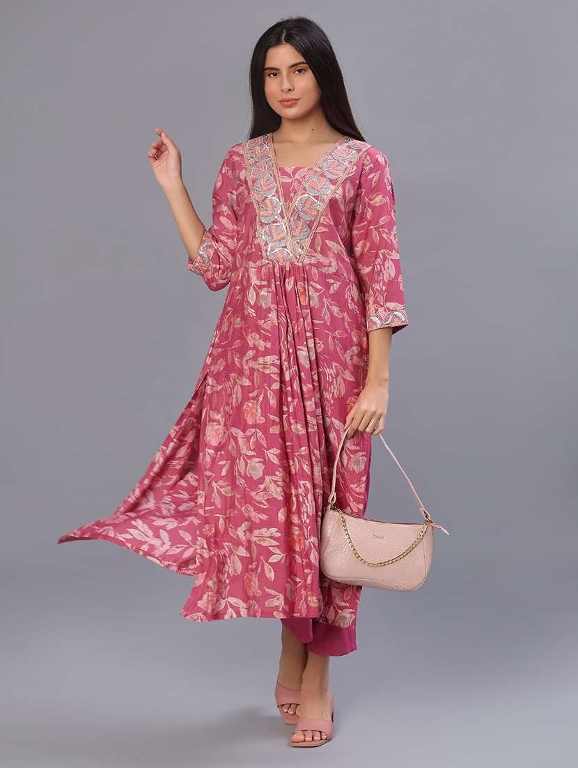 women three quarter sleeve kurta and pant set