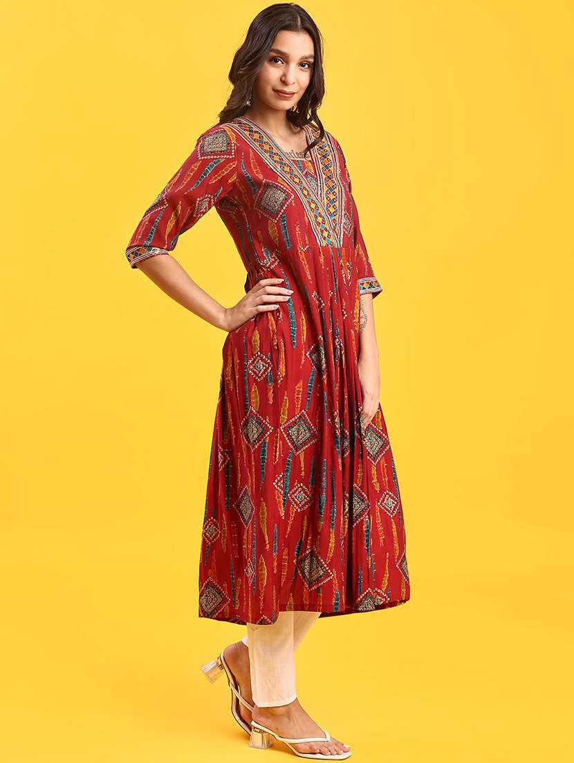 women three quarter sleeve kurta and legging set - 22057356 -  Standard Image - 1