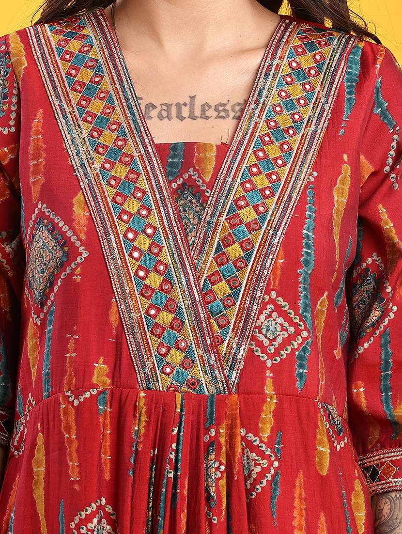 women three quarter sleeve kurta and legging set - 22057356 -  Standard Image - 4