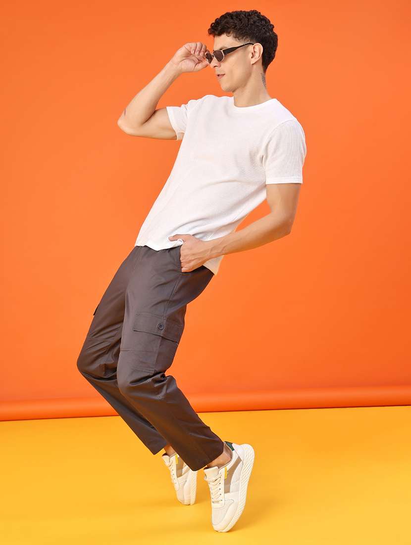 men solid mid rise cargo - 22057401 -  Standard Image - 4