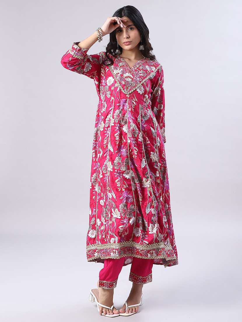 women three quarter sleeve kurta and pant with dupatta - 22057490 -  Standard Image - 1