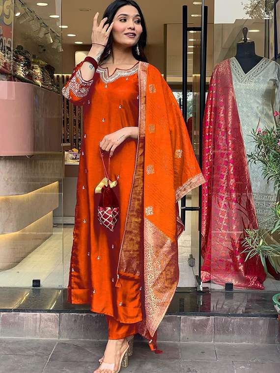 women three quarter sleeve kurta pant with dupatta set - 22057682 - Standard Image - 4