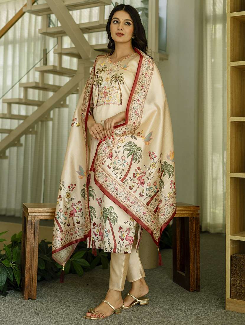 women three quarter sleeve kurta pant with dupatta set - 22057690 - Standard Image - 4