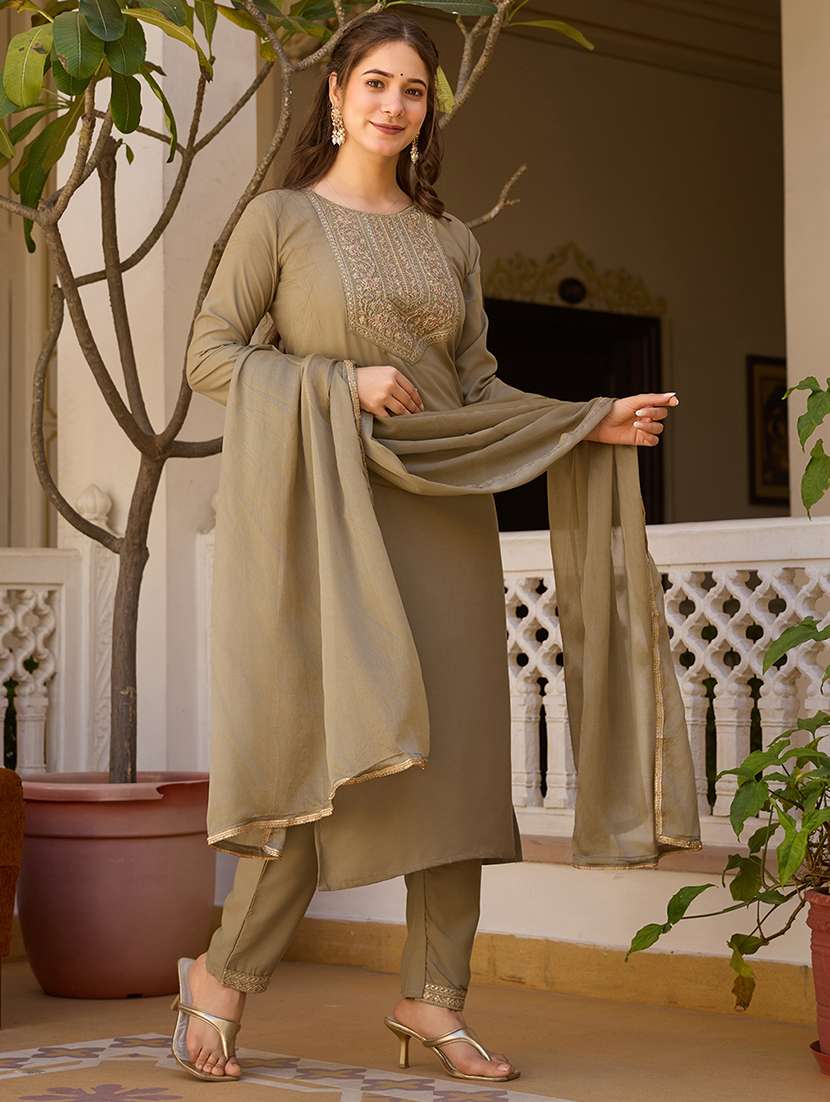 women three quarter sleeve kurta pant with dupatta set - 22057698 -  Standard Image - 1
