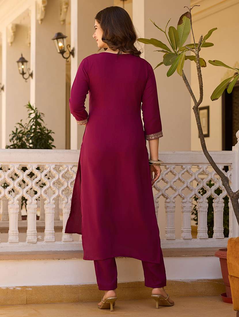 women three quarter sleeve kurta pant with dupatta set - 22057700 - Standard Image - 4