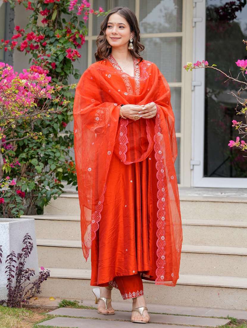 women three quarter sleeve kurta pant with dupatta set