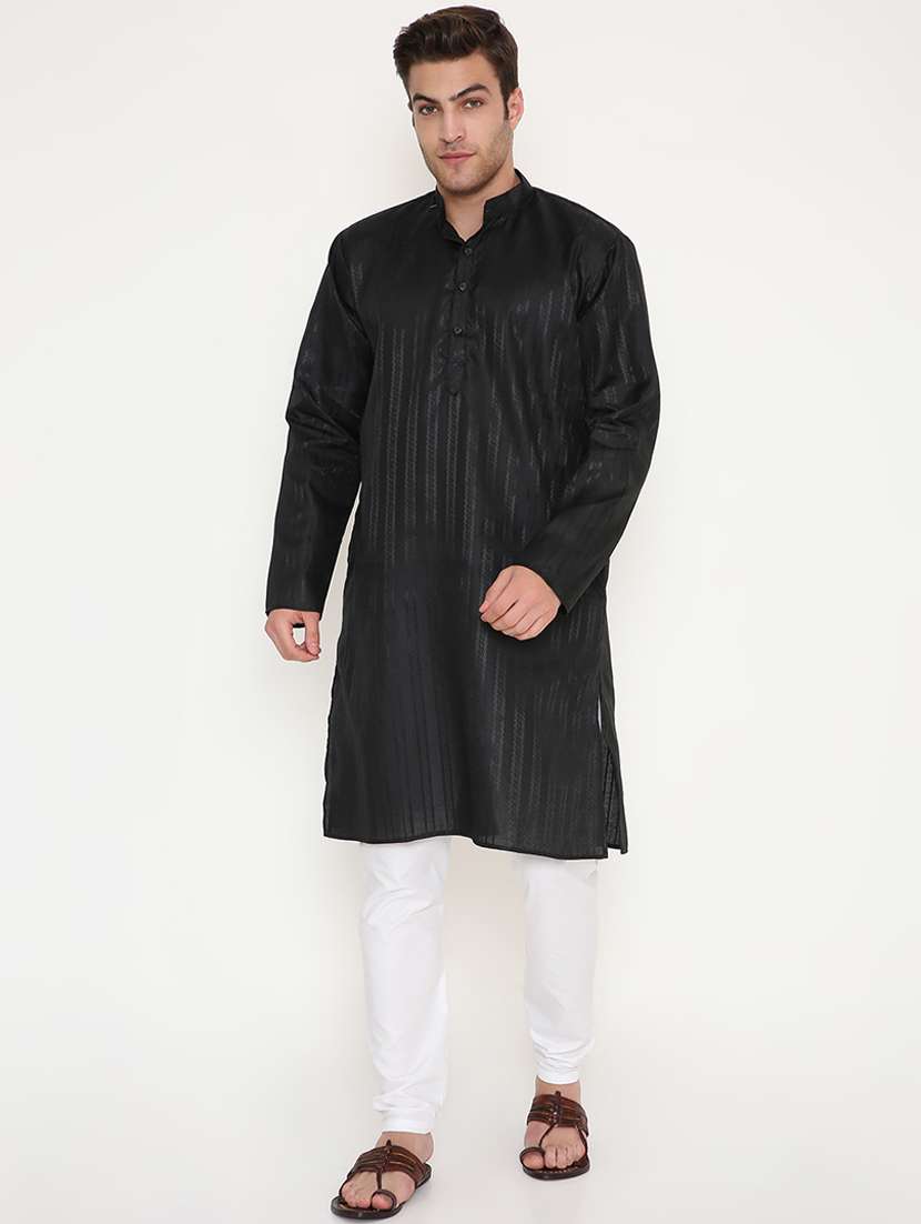 men self designed long sleeve kurta and pyjama set