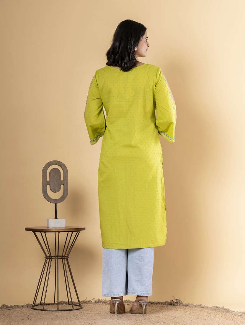 women three quarter sleeve straight kurta - 22057842 -  Standard Image - 4