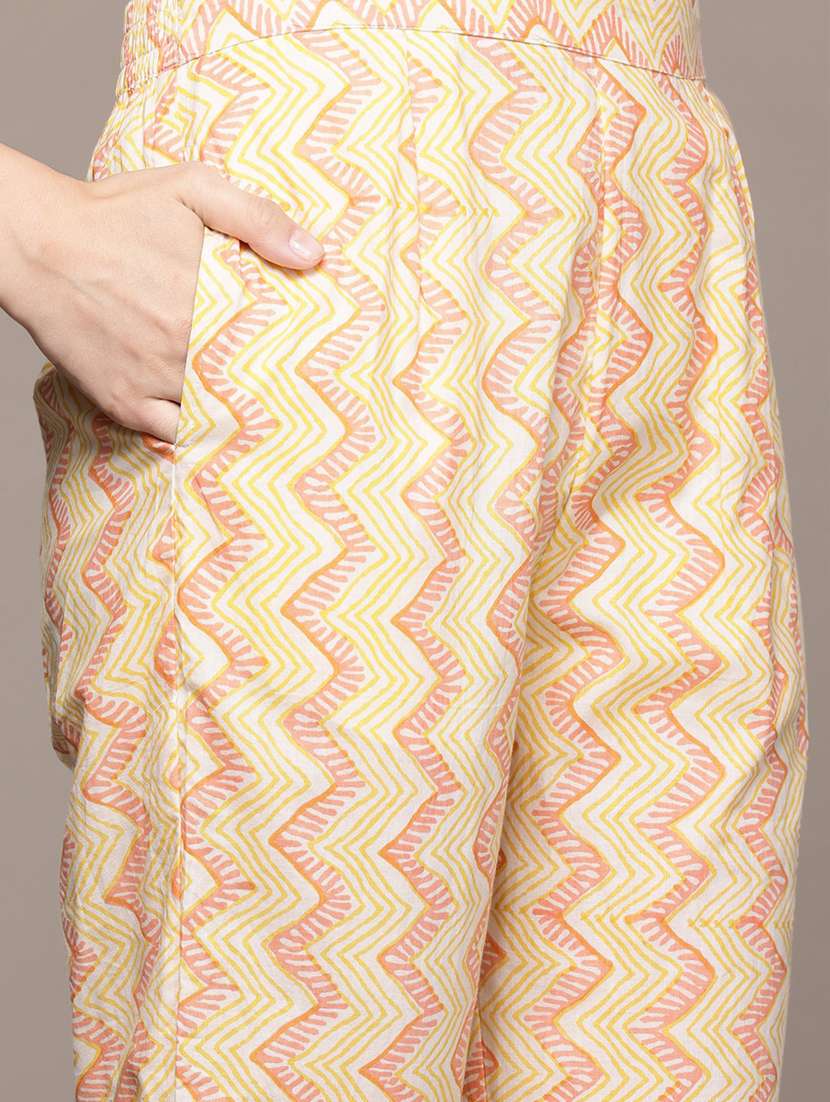 women printed three quarter sleeve kurta pant with dupatta set - 22057901 -  Standard Image - 4