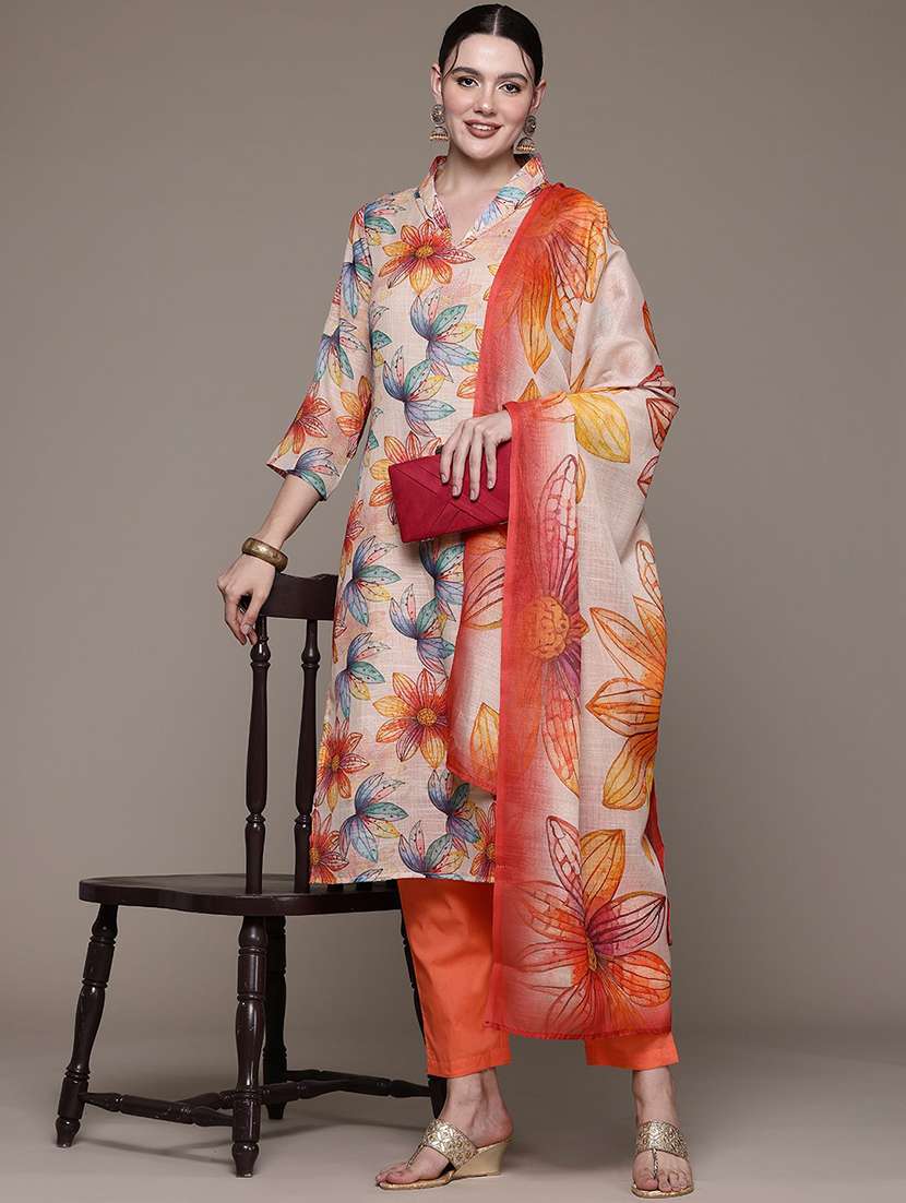 women three quarter sleeve kurta pant with dupatta set - 22057991 -  Standard Image - 1