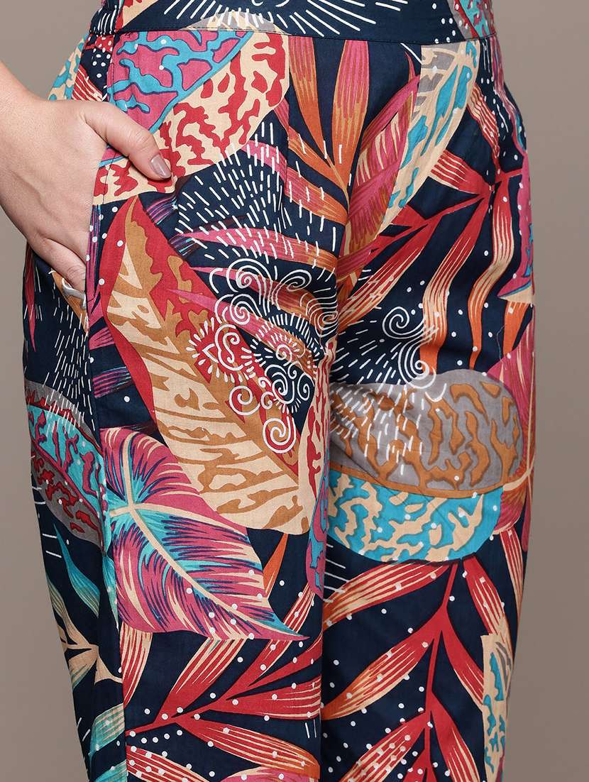 women three quarter sleeve kurta and pant set - 22058139 -  Standard Image - 4