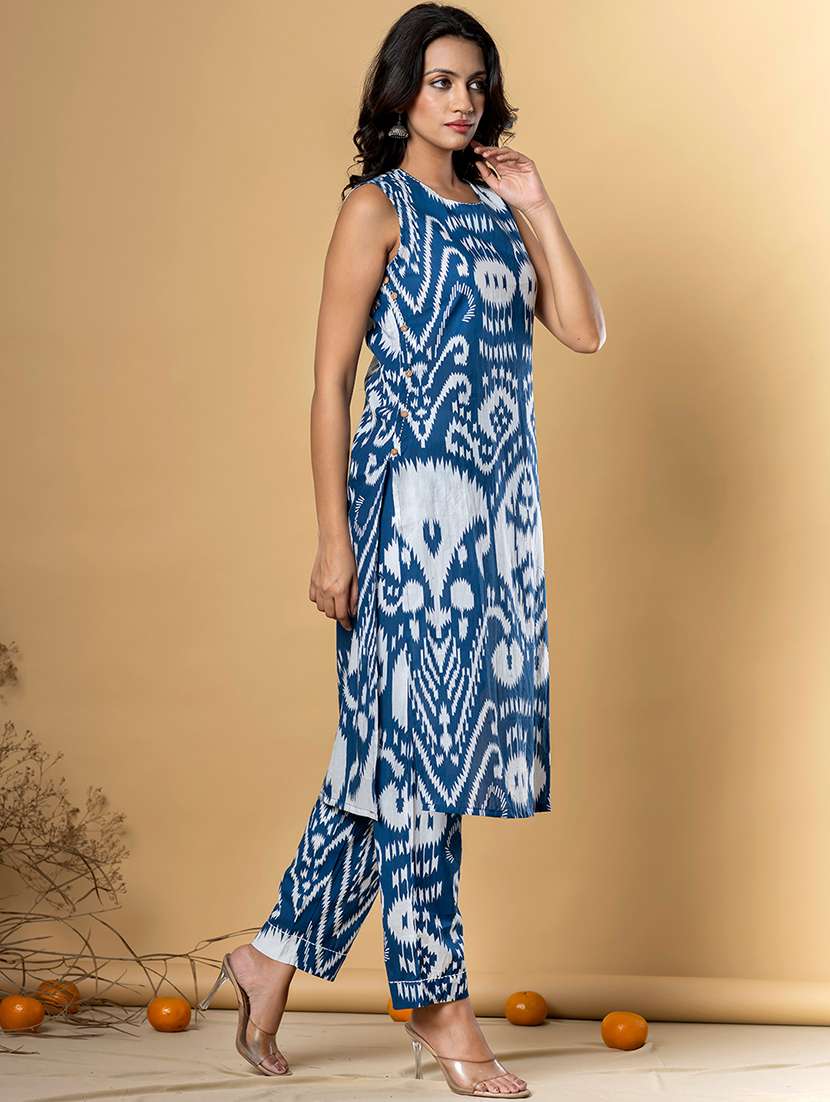 women printed sleeveless kurta and pant set - 22058164 -  Standard Image - 1