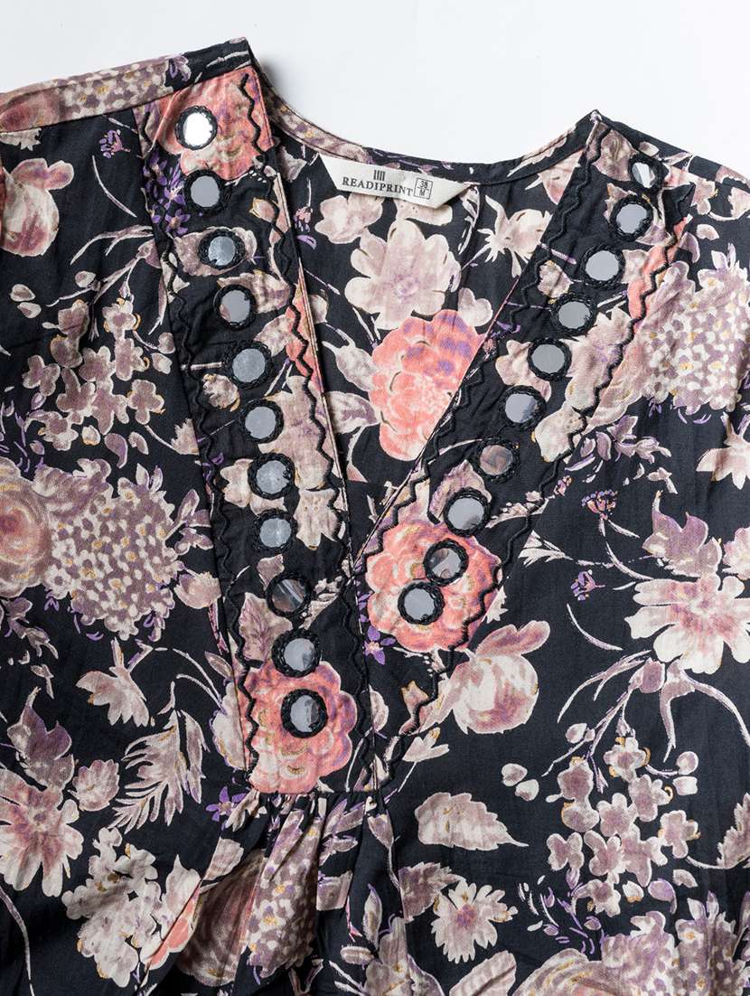 women three quarter sleeve kurta and pant set - 22058171 -  Standard Image - 4