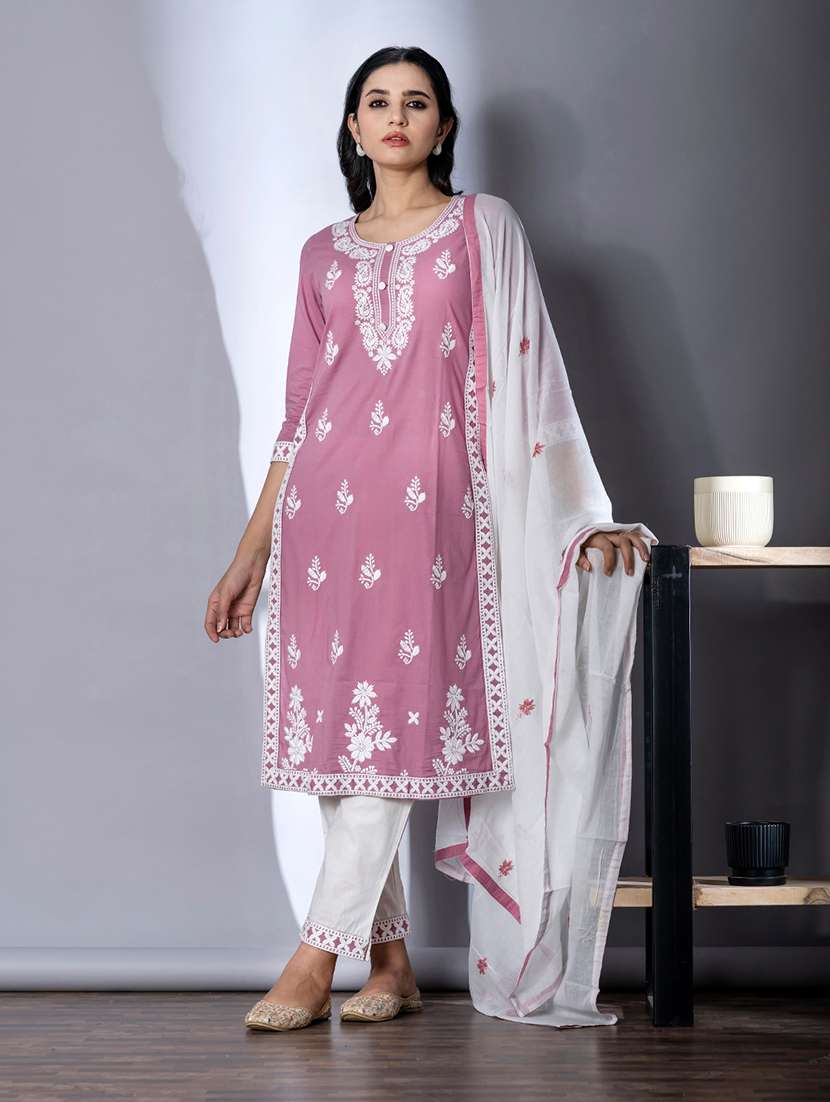 women three quarter sleeve kurta and pant with dupatta  - 22058249 -  Standard Image - 1