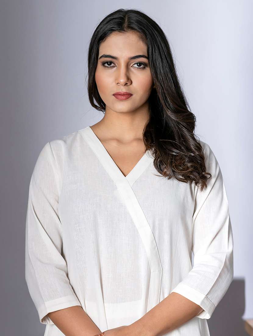 white cotton blend kurta palazzo set - 22058258 - Standard Image - 4