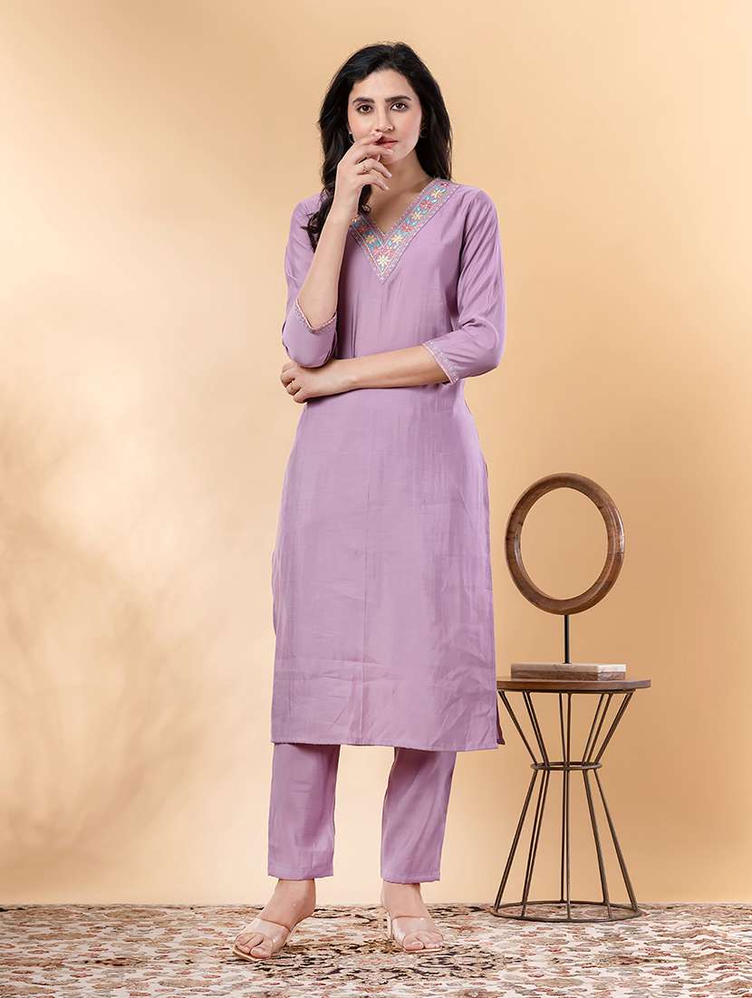 women three quarter sleeve kurta and pant set - 22058289 -  Standard Image - 1